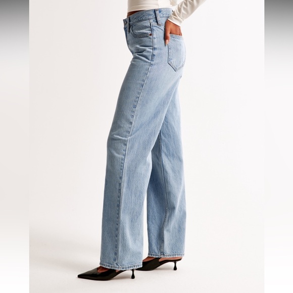 Abercrombie “The Loose” high rise Jean - Picture 4 of 8
